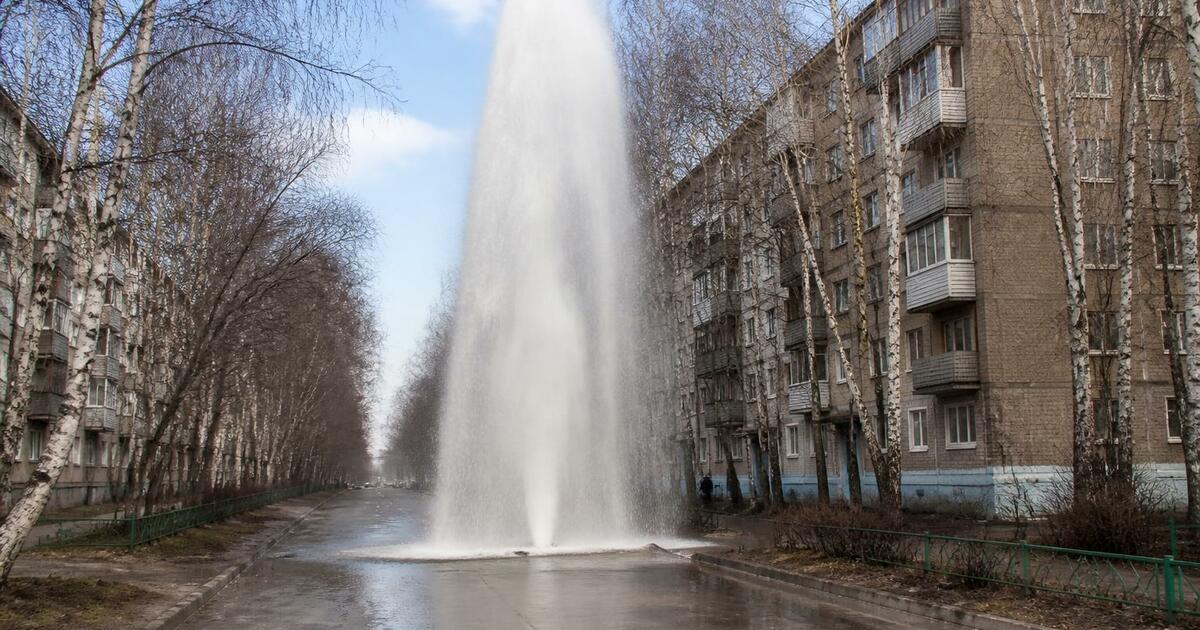 На Окском съезде в Нижнем Новгороде днем 2 июня...
