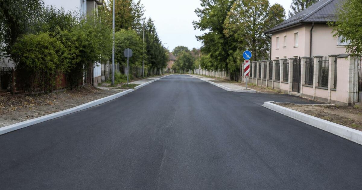 В Дзержинске за 29 млн рублей ремонтируют 21 дорожный объект В Дзержинске на ремонт дорог выделили более 29 ...