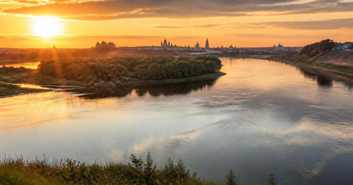 Историк: у Нижнего Новгорода не было предшественников Историк Федор Селезнев из ННГУ опроверг легенды...