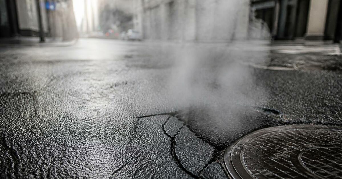 Прорыв трубы с горячей водой в Нижнем Новгороде...